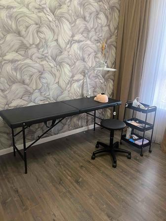 Кушетка, лампа, стол помощник, стул с регулировкой