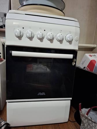 Продам газовую плиту