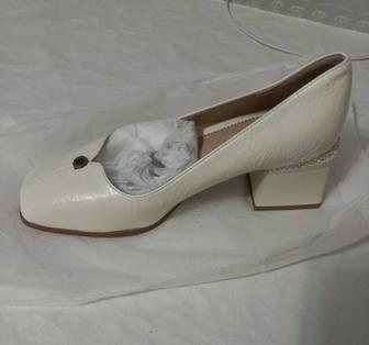 Продам туфли 36 размер