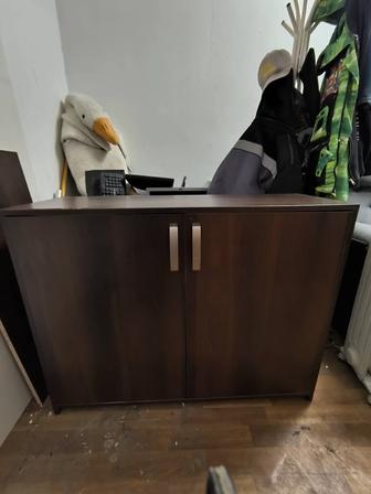 Продам тумбочку