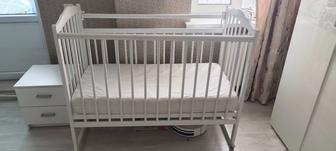 Продам детскую кроватку
