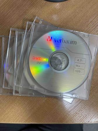 Продаю чистые DVD диски