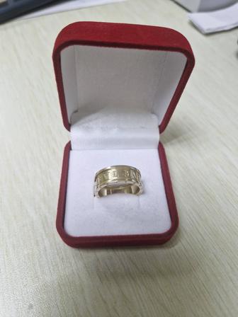 Продам недорого золотое кольцо BVLGARI, 585 пробы вес 4,8 гр, за 200000 тг.