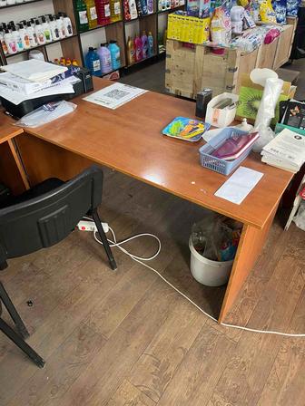 2 стола 2 стулья) комп полная комплектация,2 принтера, все вместе