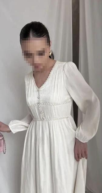 Платья