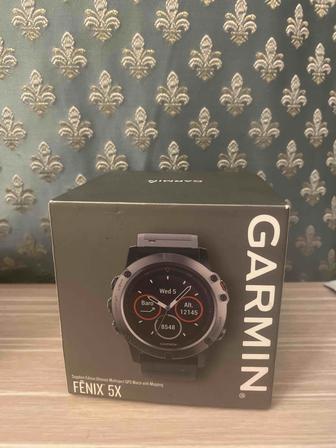 Часы Garmin Fenix 5