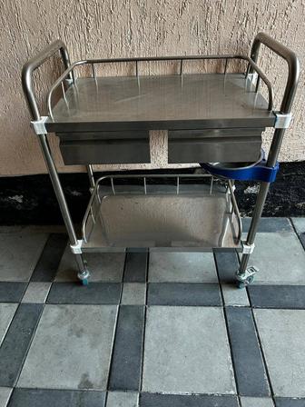 Столик процедурный из нержавеющей стали