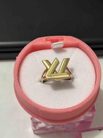 золотое кольцо 585 пробы