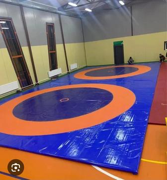 Борцовский ковер и маты