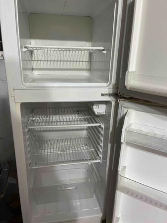 Пррдается холодильник