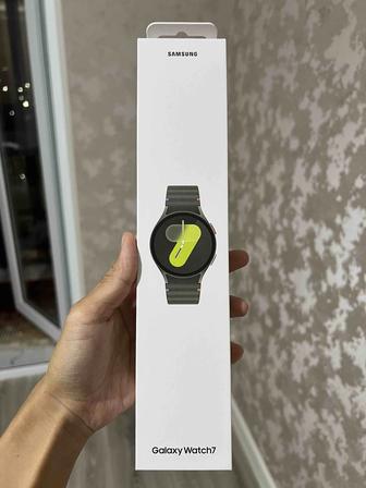 Продам смарт часы Samsung Galaxy Watch 7