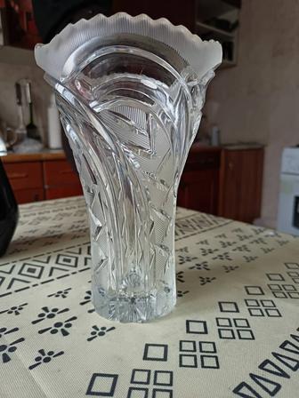 Ваза хрустальная для, цветов.