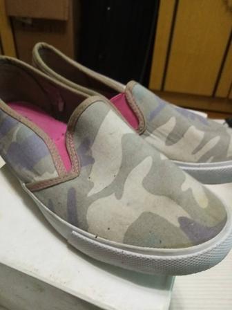 Продам мокасины