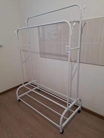Продам напольную вешалку