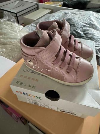 Ботинки осенние детские