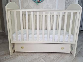 Продам детскую кроватку