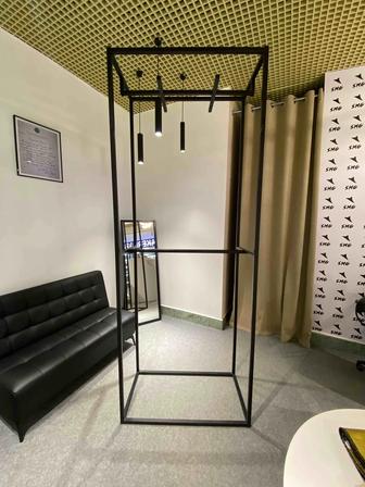 Оборудования для магазина одежды, стеллажи