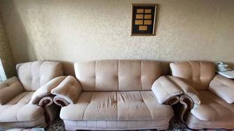 Продам диван и два кресла б/у в хорошем состоянии