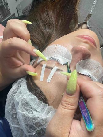 Наращива Ресниц