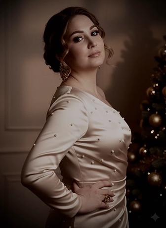 Ведущая праздников