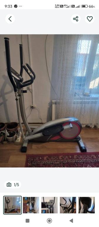 Кардиотренажёр эллипсоидный.