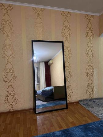 Зеркало напольное