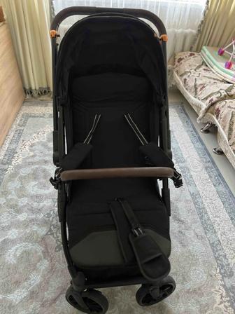 Продам новую коляску