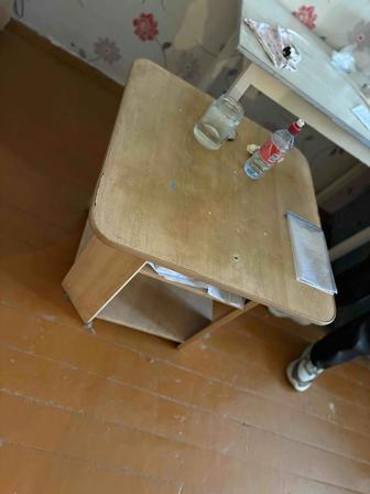 Отдам журнальный столик