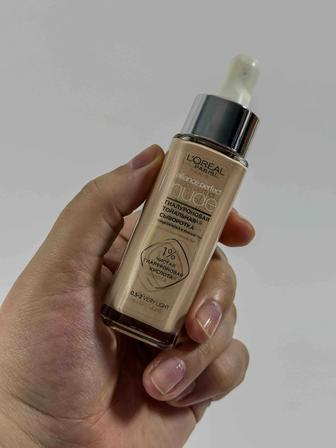 Гиалуроновая тональная сыворотка
LOREAL PARIS alliance perfect nude
