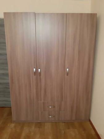 Продам шкаф