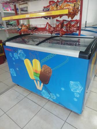 Продам Витринны морозильник