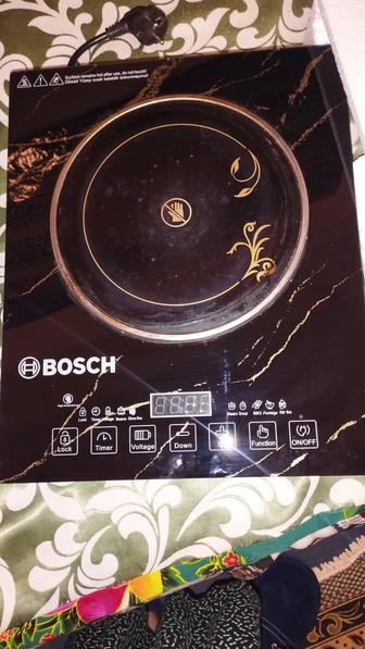 Плита электрическая в отличном состоянии