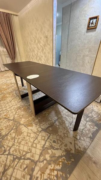 Продам большой стол