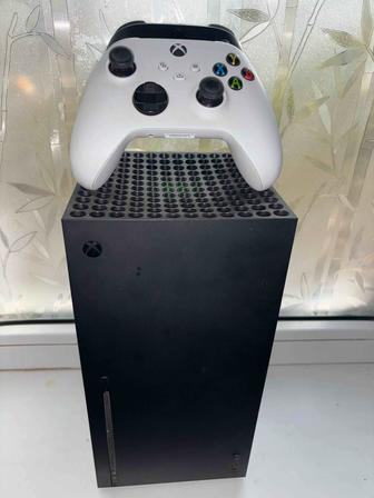 Продам xbox series X и 2 геймпада