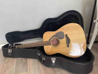 Продам гитару Yamaha FG700S