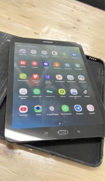 Продам Samsung tab s3, sim/4гб/32