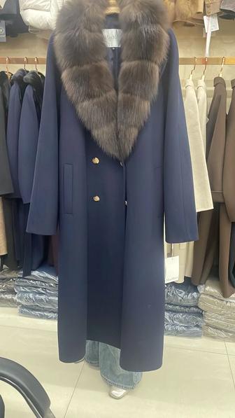 Продам пальто Max Fara