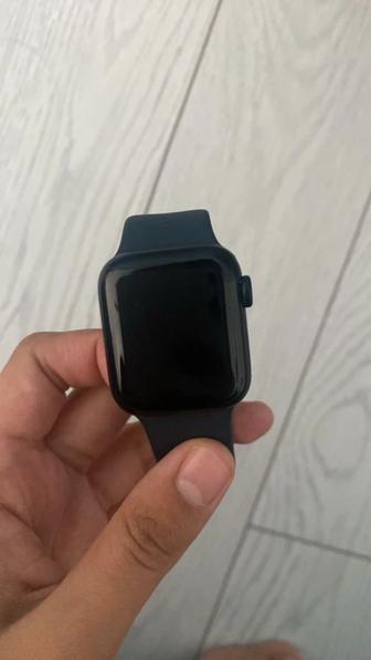 Apple Watch  , 2024