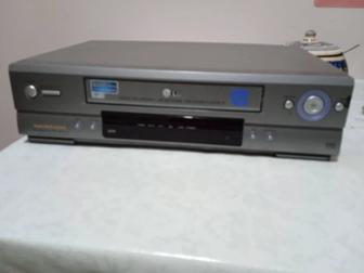 Видеомагнитофон LG