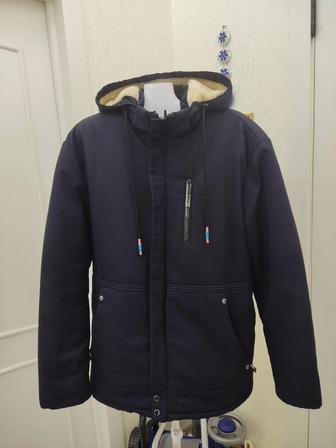 Продам куртку мужскую