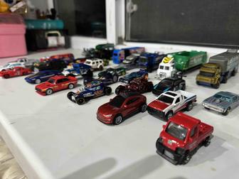 Машинки от Hot Wheels