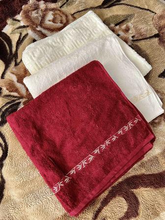 Полотенца .