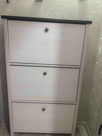 Продам обувница