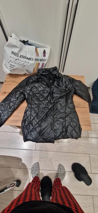Продам куртку
