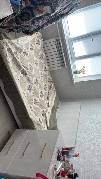 Кровать