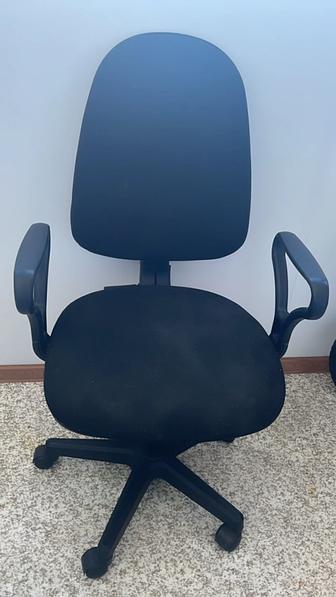 Продам Кресло Офисное