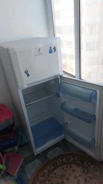 Продам холодильник Beko
