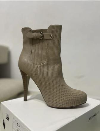 Ботильоны/ сапожки Новые