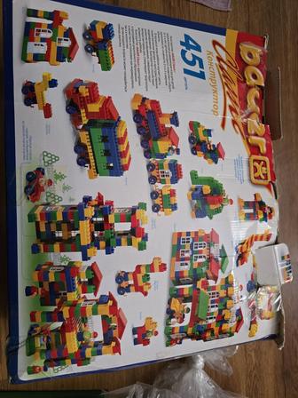 Продам детский конструктор.