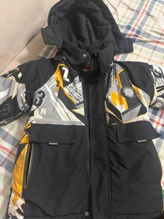 Продам куртка для мальчиков